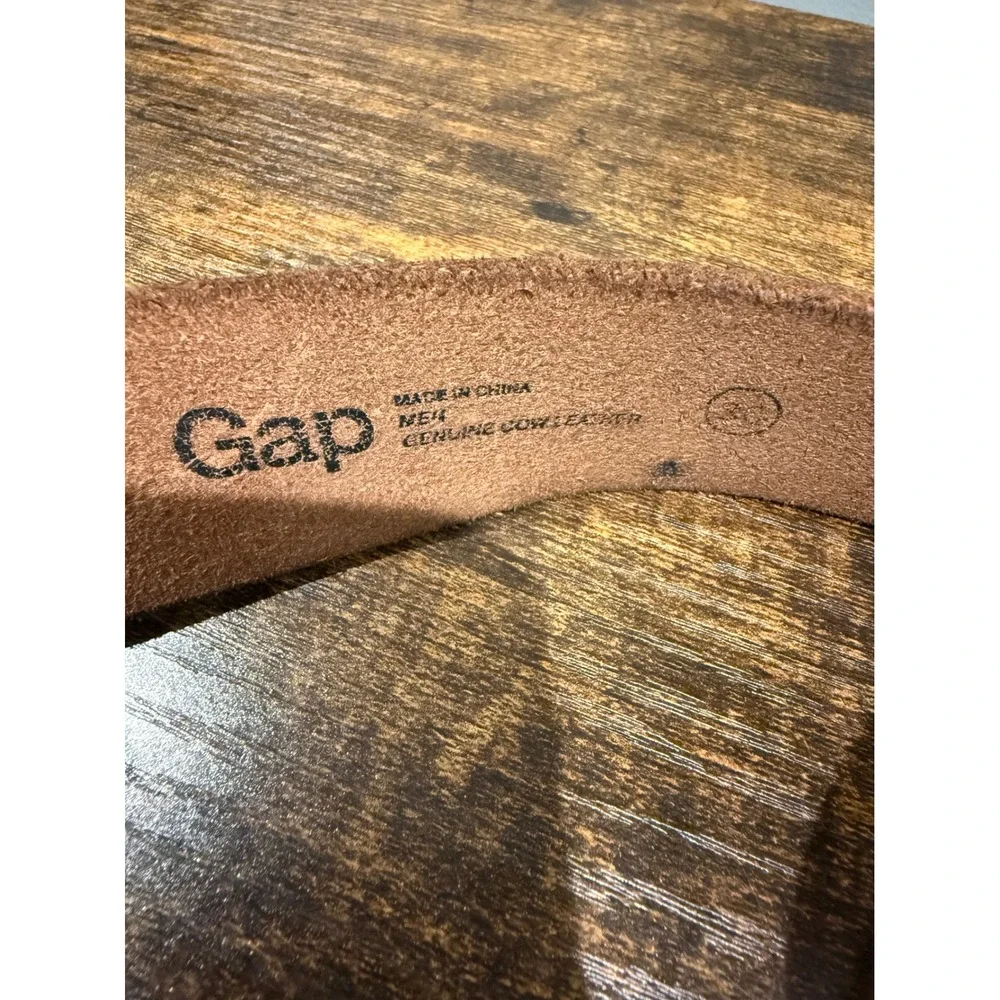Gap Mens Brown Genuine Cow Leather Belt Size 36 Brass Buckle 109985-01 05/15
